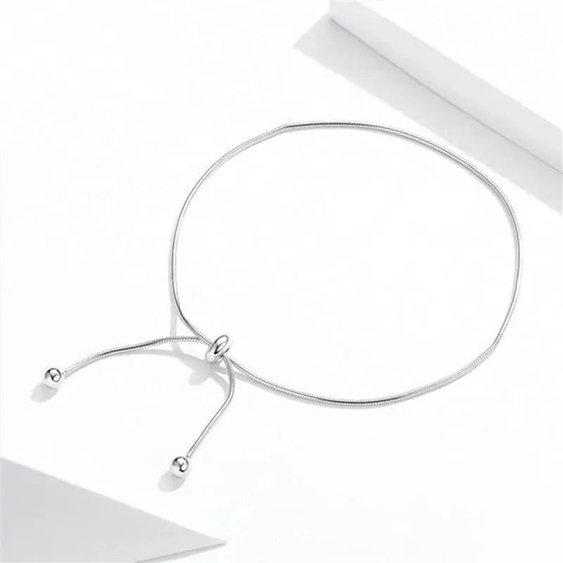 Bracelet de cheville femme – Alma, chaîne fine ajustable au style bohème d’été
